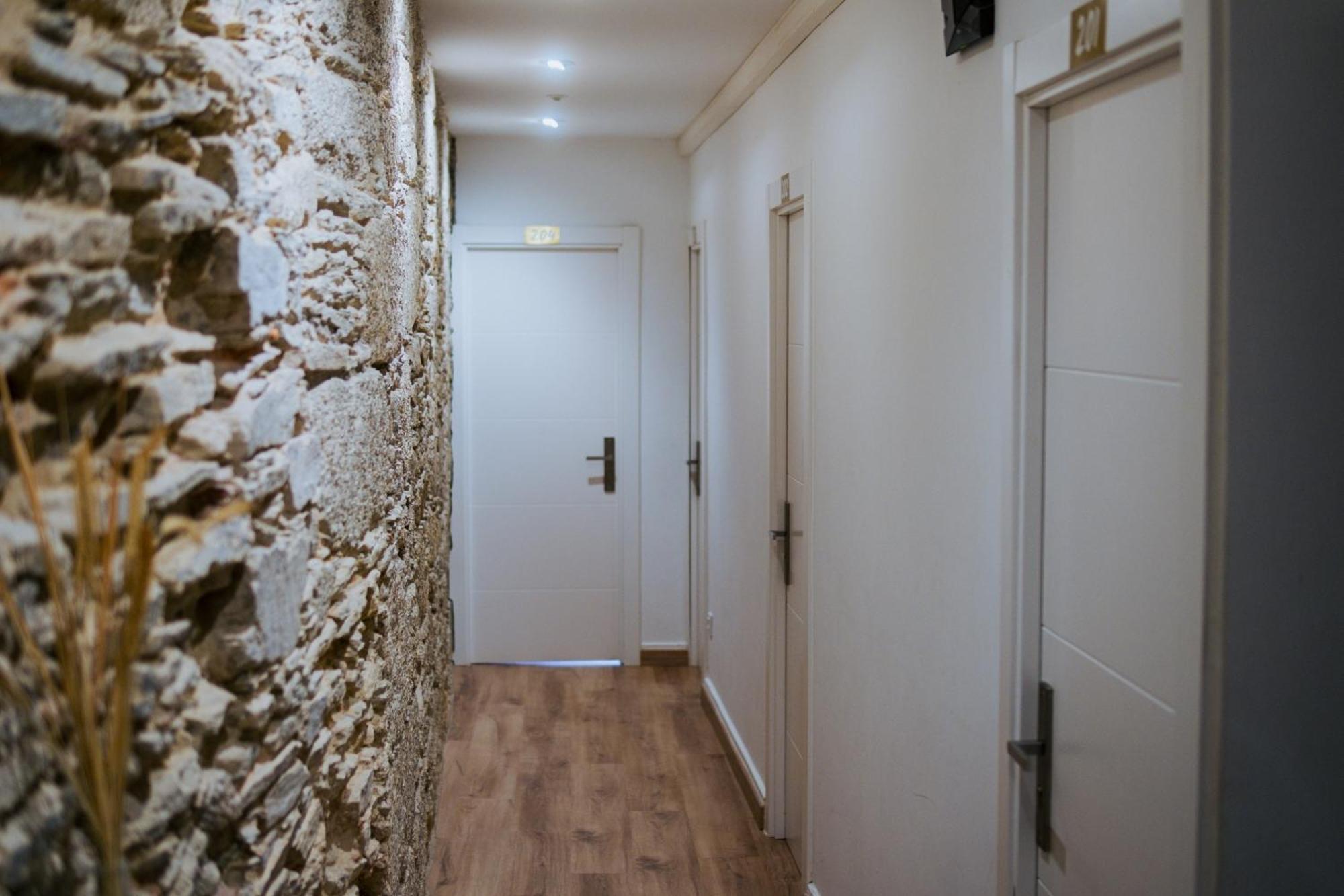 Hostal Santa Cruz Сантьяго-де-Компостела Экстерьер фото